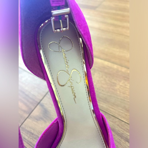 Size 8.0 but fits 8.5 Hot Pink Suede 4inch Jessica Simpson Heels. - Picture 4 of 7